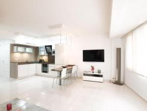 2 pièces Luxueux en face du Martinez et Croisette