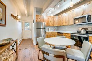 2 Blocks to Main St Downtown Frisco Condo!