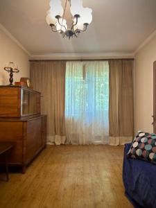 Cozy retro apartment near park