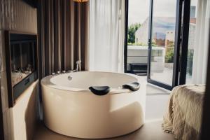 Niditas PREMIUM SUITES & SPA - 3hvězdičkové hotely ve městě Santillana del Mar