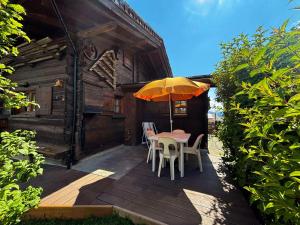 Appartements Chalet cosy savoyard, coeur de village, proche pistes - FR-1-505-221 : photos des chambres