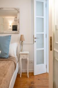 Modern Oasis Near Mdina with Rooftop Pool & View