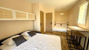 Studio avec jardin parking wifi climatisation