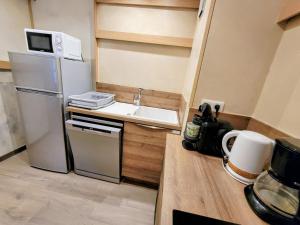 Appartement rénové, ski aux pieds, balcons, 3 pièces pour 8 pers. - FR-1-346-519