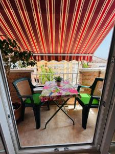 Centro apartamento con 2 camas de matrimonio y Aire Acondicionado