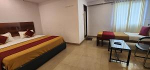 HOTEL SASHI GRANd