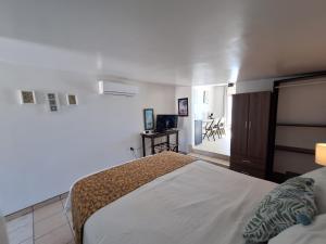 #7 Beach Front Private Room