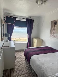 On The Beach Hotel