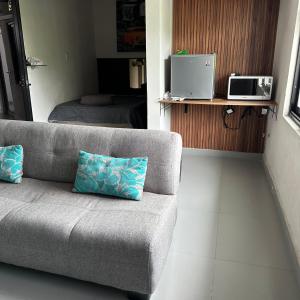 Amplia habitación privada a minutos de Fundidora