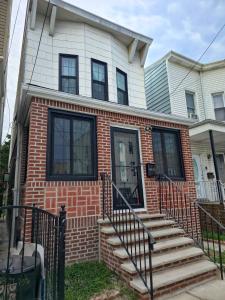 Farjahans Apartments