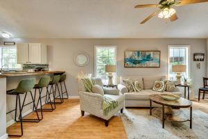 Dock and Hot Tub at Fair Play Hideaway!