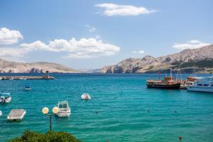 Apartment Memories II