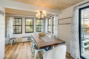 Canoes and Dock Waterfront Retreat on Lake Beulah!