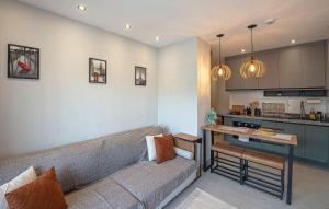 SHB • Praiamar Shopping | Praia a Poucos Passos