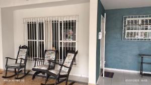 Alugo casa Conjunto Medici COP30