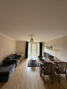 2 Bedroom by JL Airport & Retail