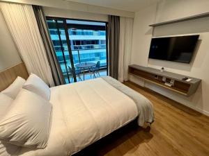 UNU Art Studio Armação: piscina, academia, e +