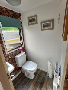 Unique Caravan with Outdoor Space