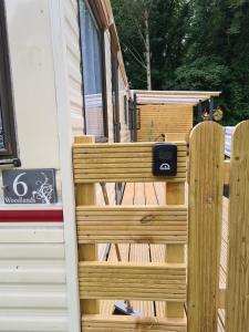 Unique Caravan with Outdoor Space