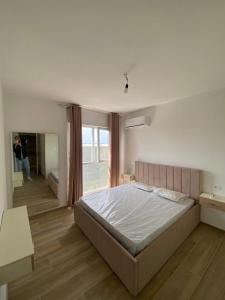 Apartment close to the Airport & handy for center