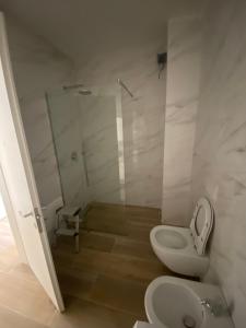 Apartment close to the Airport & handy for center