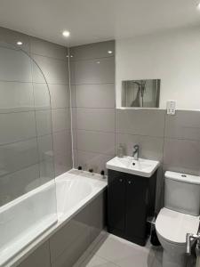 Stylish 2-Bed house near Oxford City Centre