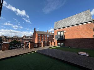 Academy Apartments By Elegance Stays