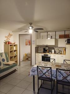 Appartements T2 cosy Pierrefeu du var : photos des chambres