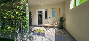 Olive Garden Blue Apartment