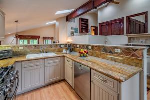 Summerland Oasis by Paradise Retreats