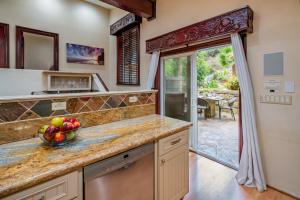 Summerland Oasis by Paradise Retreats