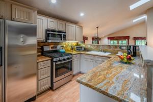 Summerland Oasis by Paradise Retreats