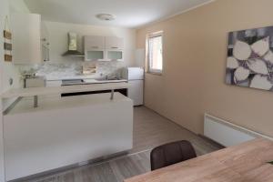 Hiša pod Veliko planino