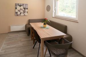 Hiša pod Veliko planino