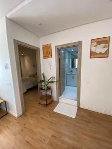 Chic Urban Studio with Stunning City Views, Panoramic View Of The Ocean Beach & Agadir Ouflla Mountains