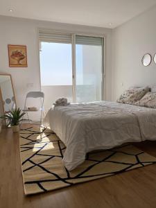 Chic Urban Studio with Stunning City Views, Panoramic View Of The Ocean Beach & Agadir Ouflla Mountains