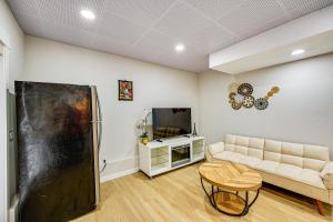 2 Mi to Des Moines Beach Park Mod Des Moines Apt