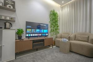 Mabaat-Deluxe 1BR-Al Yasmin 611