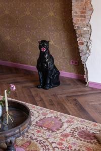 Luxurious vintage loft near city center