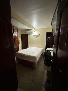 APARTAMENTO INTEIRO 2km DO HANGAR-3 QUARTOS COP 30