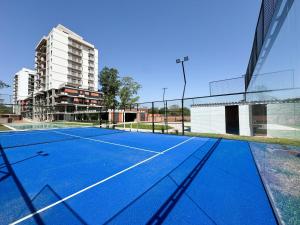 Apartamento nuevo de 2 habitaciones cerca de Asunción 212