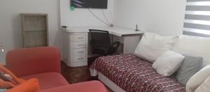 Casa com 2 quartos Mobiliada próxima ao Batel e Parque Barigui