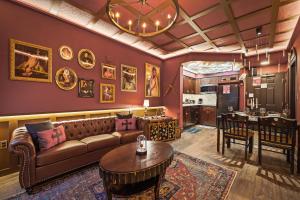 Themed Harry Potter Apt Top Location