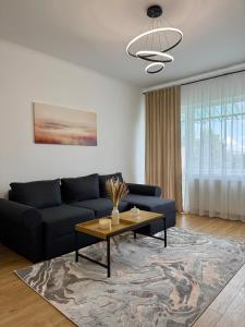 Emerald - Modern Central Apartment