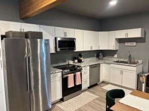 Chic Boho GroundFloor 2BR in Town