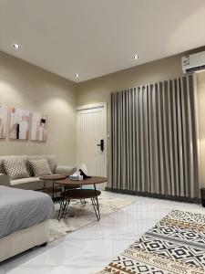 استديو هادئ وانيق بدخول ذكي2