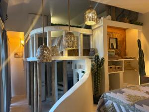 Flores Gardan ART Studio