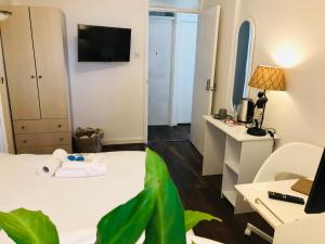 The Willow Room Central Location