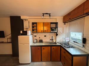 A&P Departamento zona Aldrey, muy luminoso