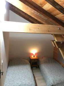 Chalets Grande Maison a la montagne du Rif d-Oriol : photos des chambres